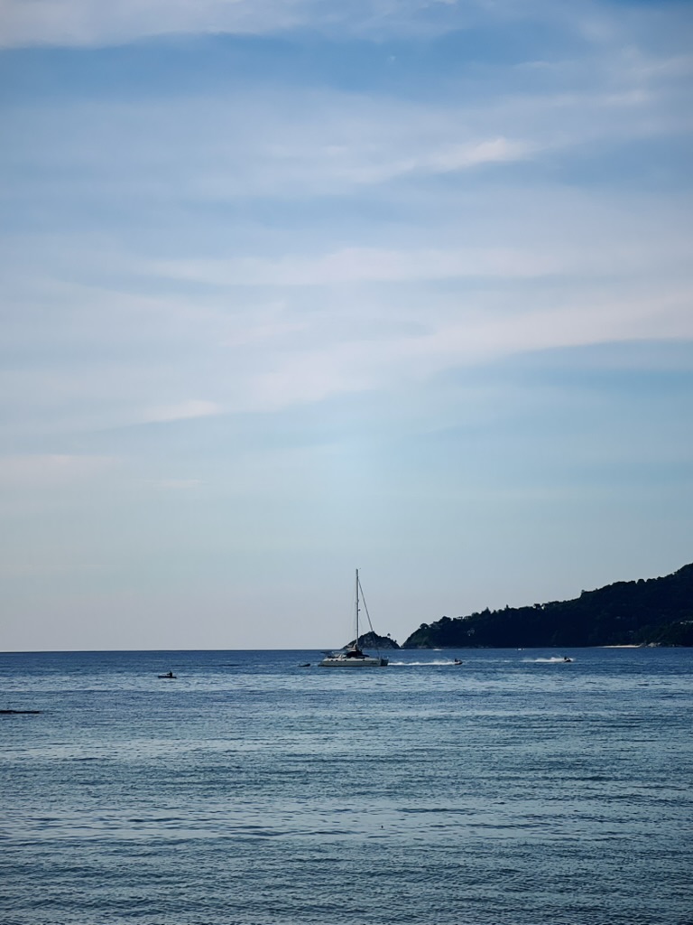 PHUKET – PATONG CITY MORNING VIBE